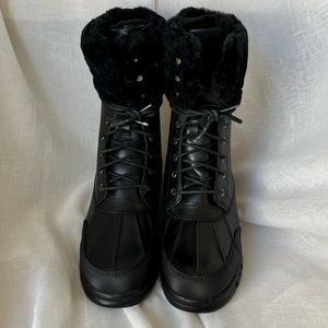Brand new Ralph Lauren Quinta boots